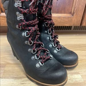 Sorel Conquest Boots